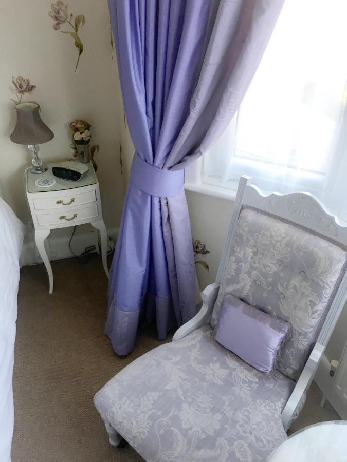 Cherry Tree House Bed & Breakfast Bournemouth Exterior photo